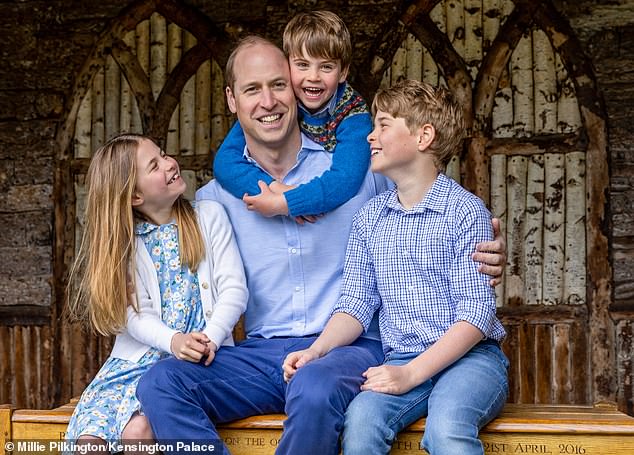 17 JUNE 2023 PRINCE WILLIAM AND HIS CHILDREN IN A PORTRAIT RELEASED FOR FATHER¿S DAY